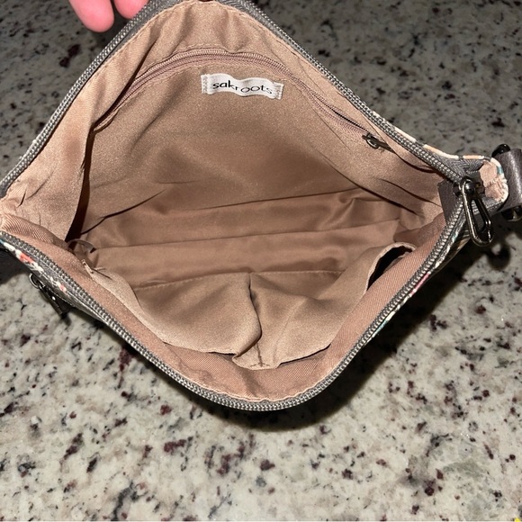 SakRoots Crossbody Gray Floral Hearts Canvas Coated Artistic Adjustable Shoulder - Picture 8 of 16